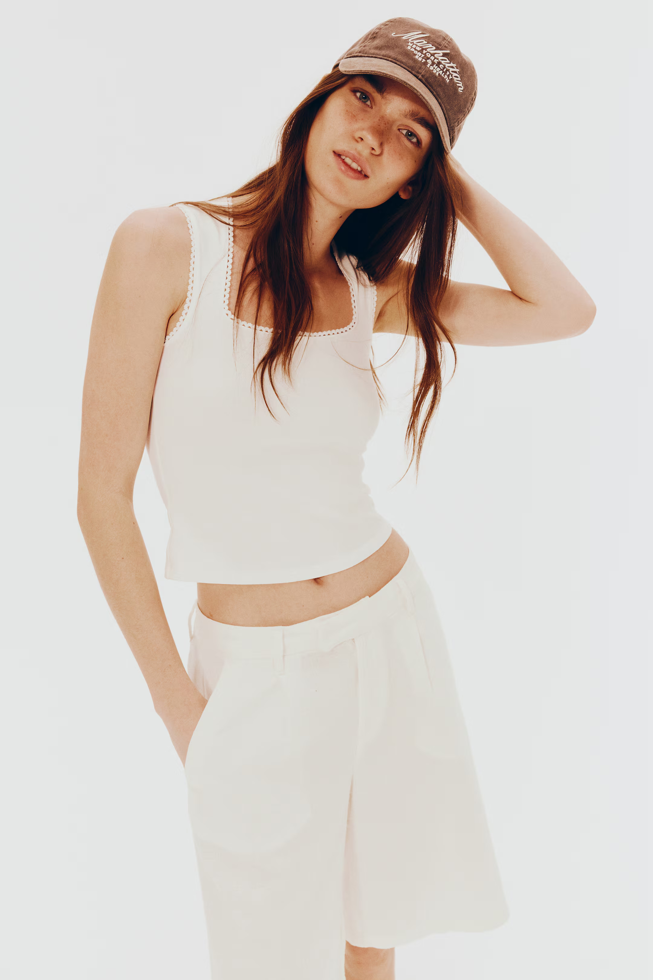 Knee-length linen-blend shorts | H&M (UK, MY, IN, SG, PH, TW, HK)