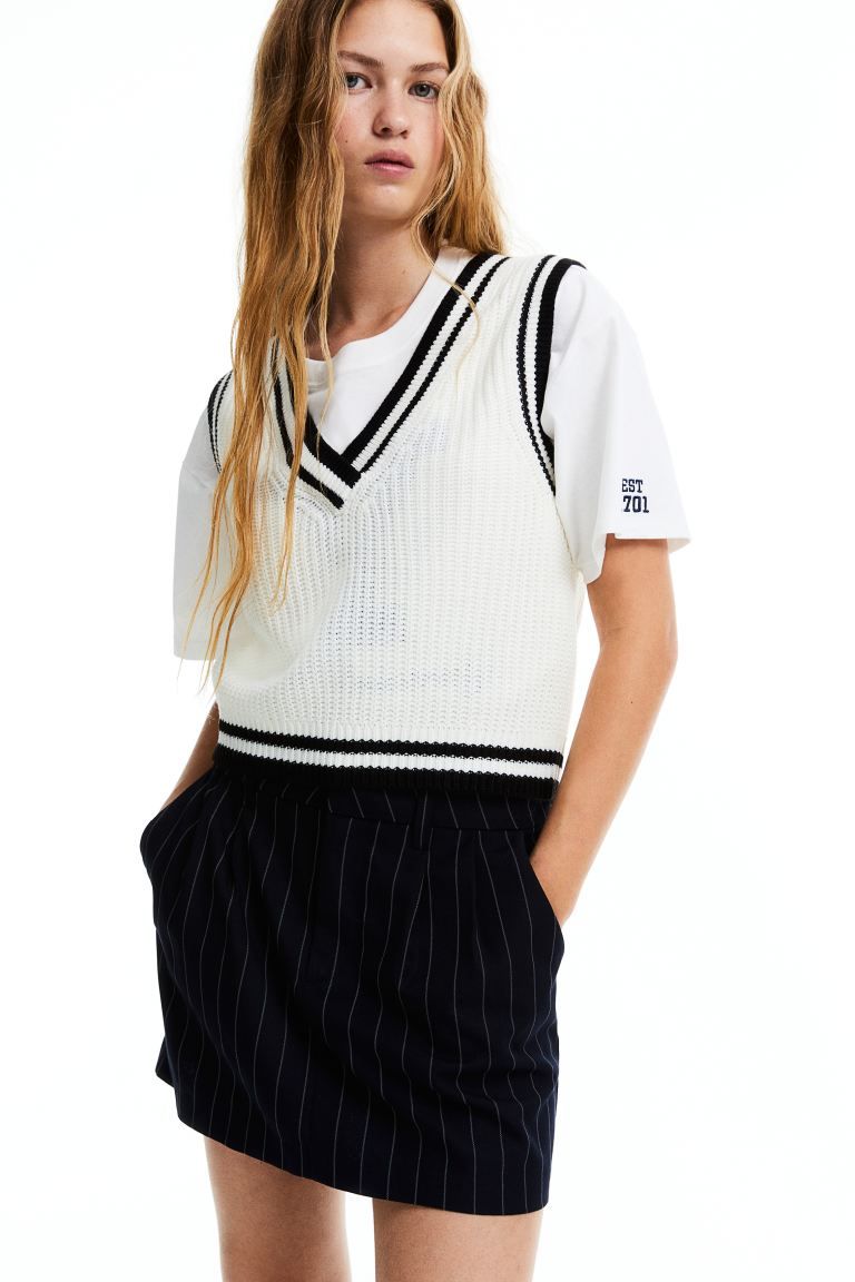 Rib-knit sweater vest - White/Black - Ladies | H&M | H&M (UK, MY, IN, SG, PH, TW, HK)