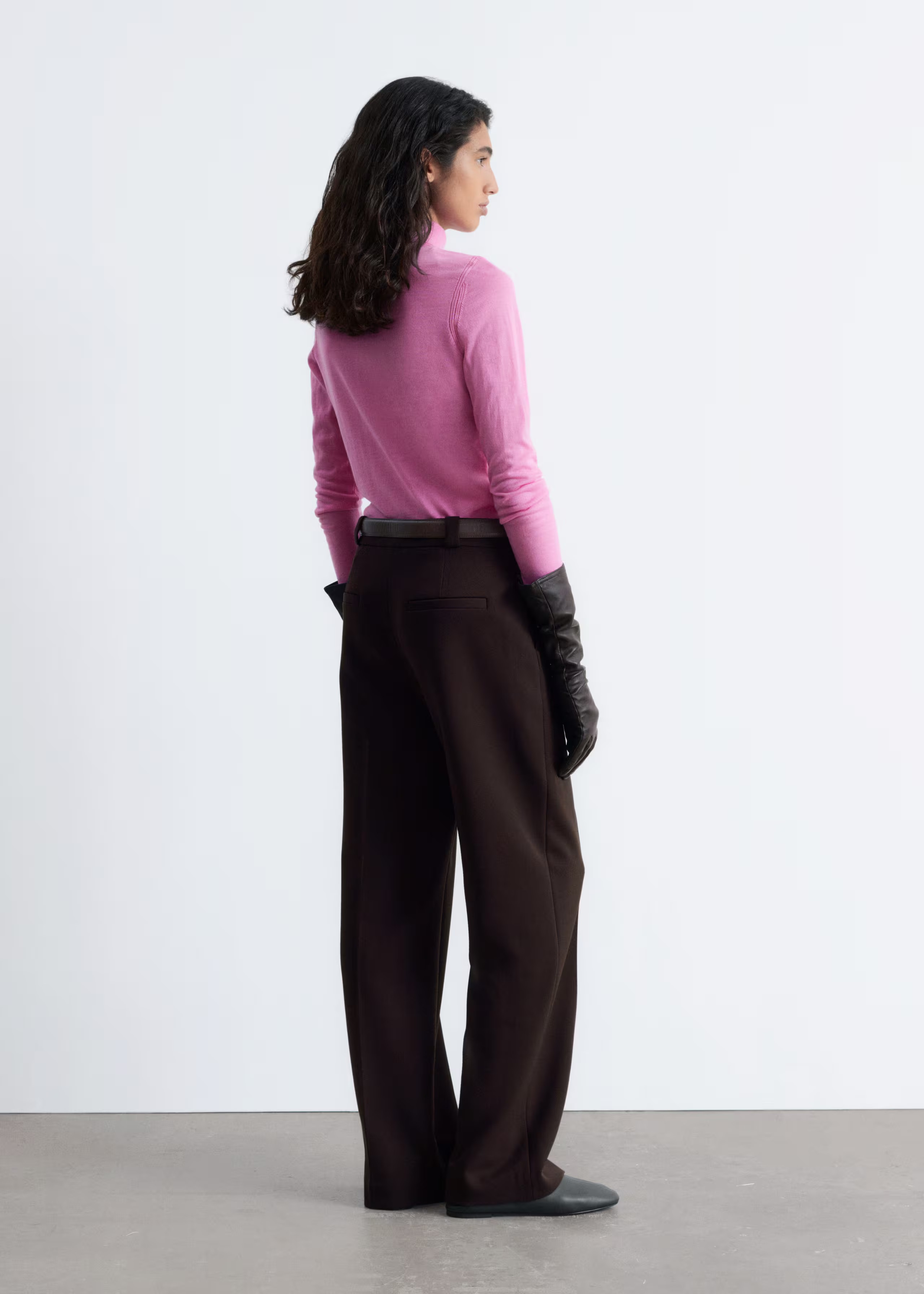 Clothing/Trousers/Straight fit trousers/Press-Crease Trousers£ 77NewDark brown+9chevron-down3234... | & Other Stories UK