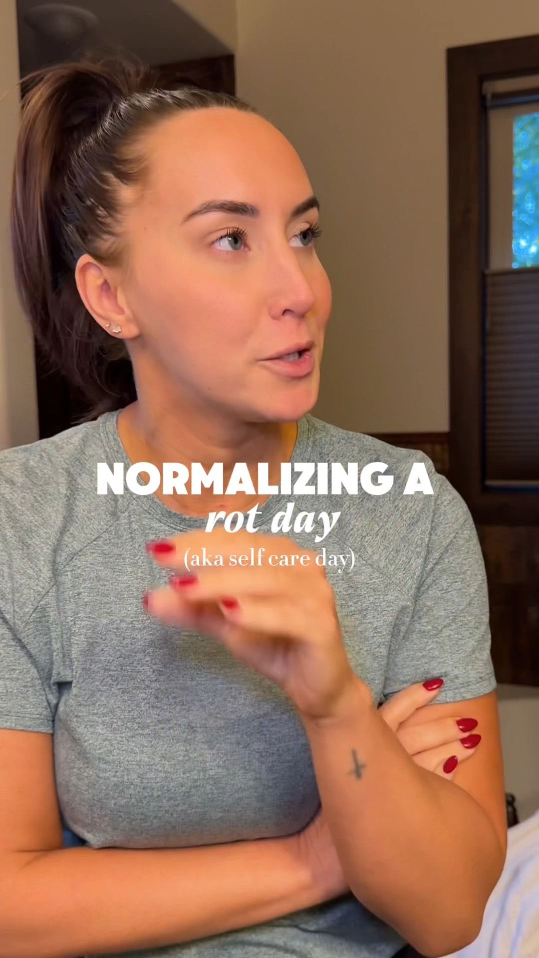 Rot day 🗑️ 

Alo set: L (way to oversized 😂)
T-shirt: L
Pants: M tall



#LTKStyleTip #LTKFindsUnder100 #LTKSeasonal