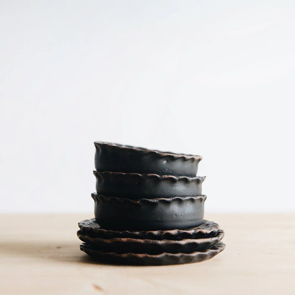 Ceramic Scalloped Dish - Dark | Roan Iris