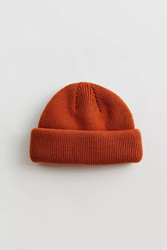 UO Short Roll Knit Beanie | Urban Outfitters (US and RoW)