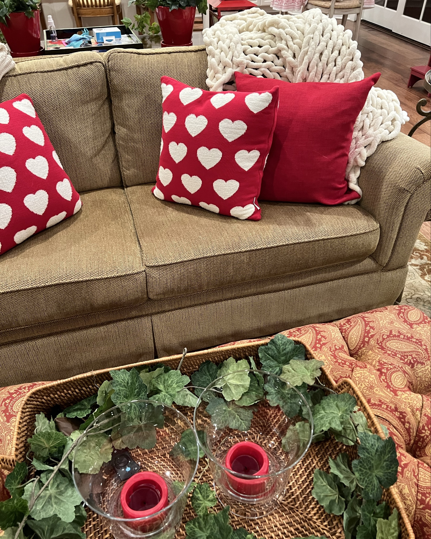 If you’re looking around your post Christmas 🎄 house and feeling a little sad at the loss of fun holiday 🤶 decorations, this video is for you! Let’s transform your home into a cozy and romantic haven this Valentine’s Day 💗! Check out the links below in the description box to see how easy it is to set a fun mood for the month of February!❤️❤️❤️❤️❤️❤️❤️❤️❤️❤️
HOW TO SHOP:

How to shop:

1. ❤️Text me “links please” and I’ll send them right over.
2. ❤️Click on the links in my stories.
3. ❤️Click on the link in my profile to my LTK site! Please follow me here for lots of secret fashion tips!
4. Click on this YouTube video to see the ❤️Valentine’s Day Decorations: https://youtu.be/WdKFwh5Gcs8?si=h5EORliGxh9sxz8f

#LTKWatchNow #LTKHome #LTKFindsUnder50