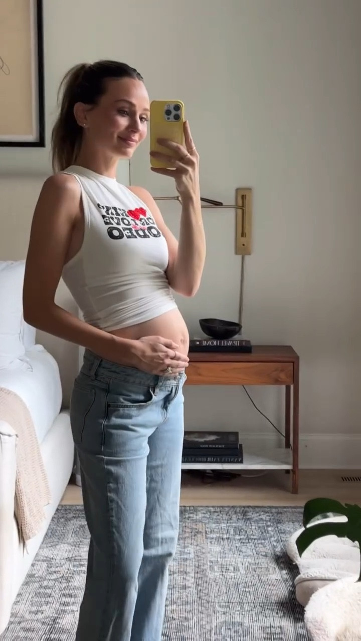 CMA fest outfit 🤠 I sized up one size in the jeans!