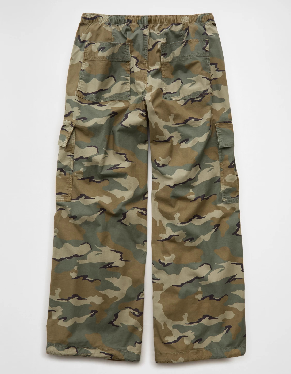 AE Low-Rise Baggy Cargo Parachute Pant | American Eagle Outfitters (US & CA)