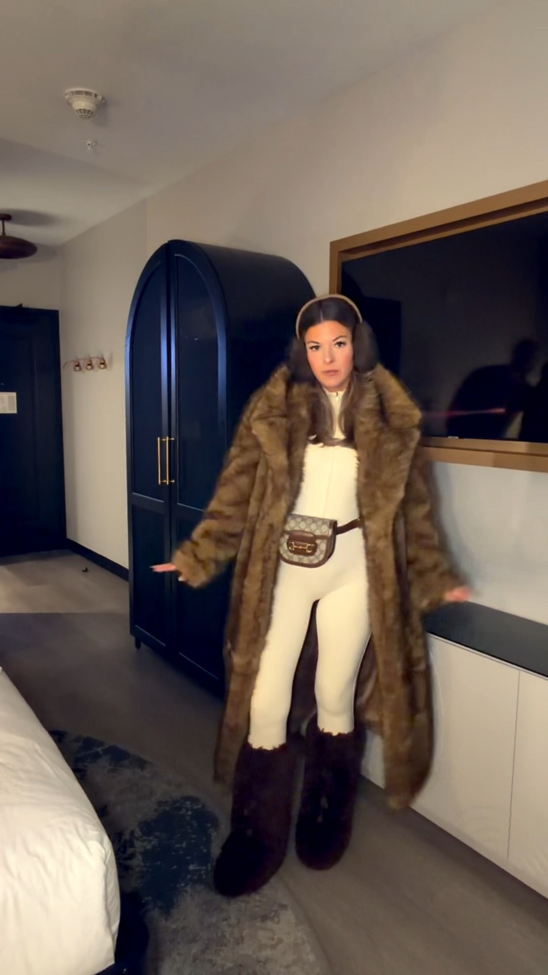 Winter New Year's Eve party outfit white base layer with faux fur coat and boots

Vici code: emerson30
Revolve code: tulip

Wearing my usual smalls/2

New years
Winter party
Holiday events
Ski look
Winter vacation
Cold weather look
Nighty


#LTKSeasonal #LTKActive #LTKTravel