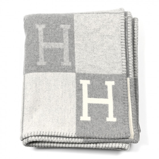 HERMES Wool Cashmere Avalon III Blanket Ecru Gris Clair | FASHIONPHILE | Fashionphile