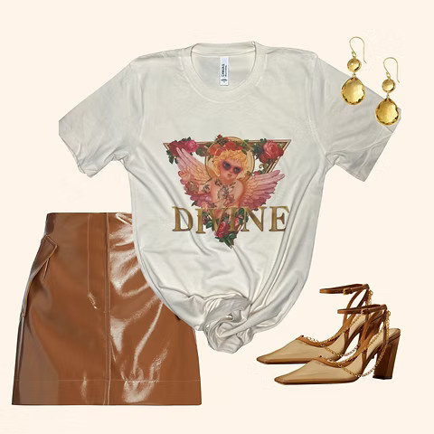 Divine T-shirt (Vintage Feel) | Sassy Queen