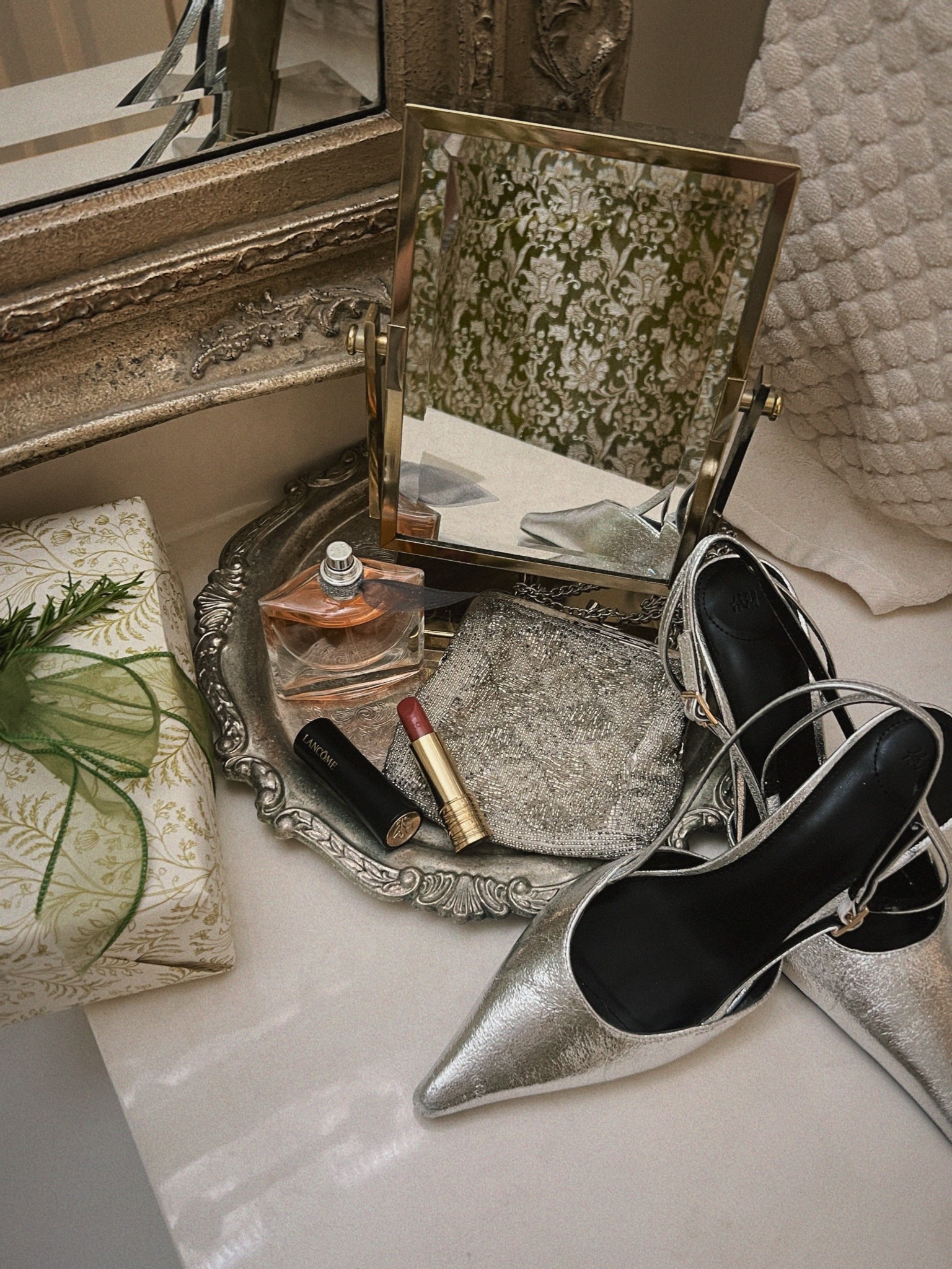 Gift guide, gift ideas for her, Christmas wishlist 2025, beauty gifts, holiday party outfit

#LTKGiftGuide #LTKootd #LTKHoliday