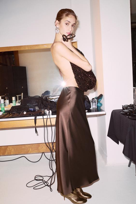 SATIN EFFECT MIDI SKIRT | Zara US