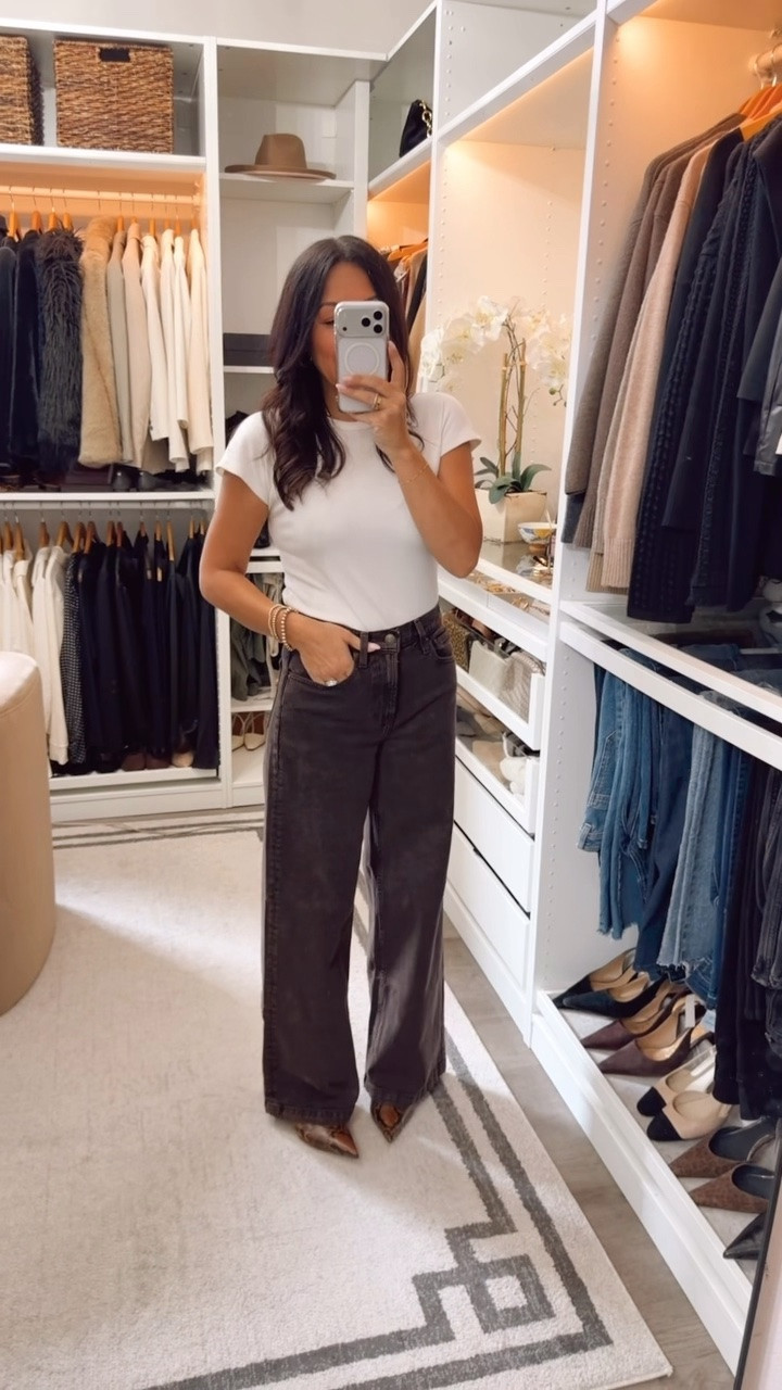 You would think these jeans were designer under $100 plus 30% off 👏🏽
And you can use code AVA15 for an additional 15% off🙌🏽
Fits TTS

#LTKOver40 #LTKootd