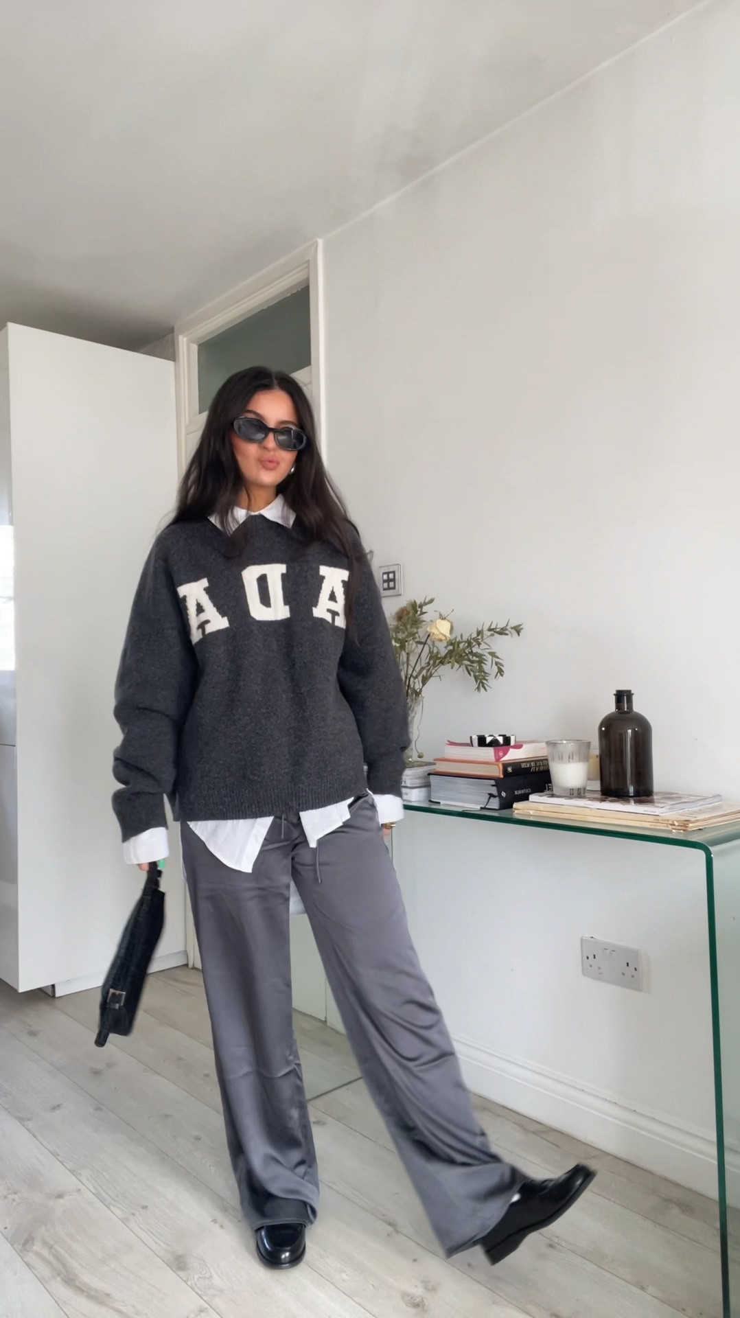 The perfect airport outfit that isn’t sweats 



#LTKshoecrush #LTKstyletip #LTKtravel