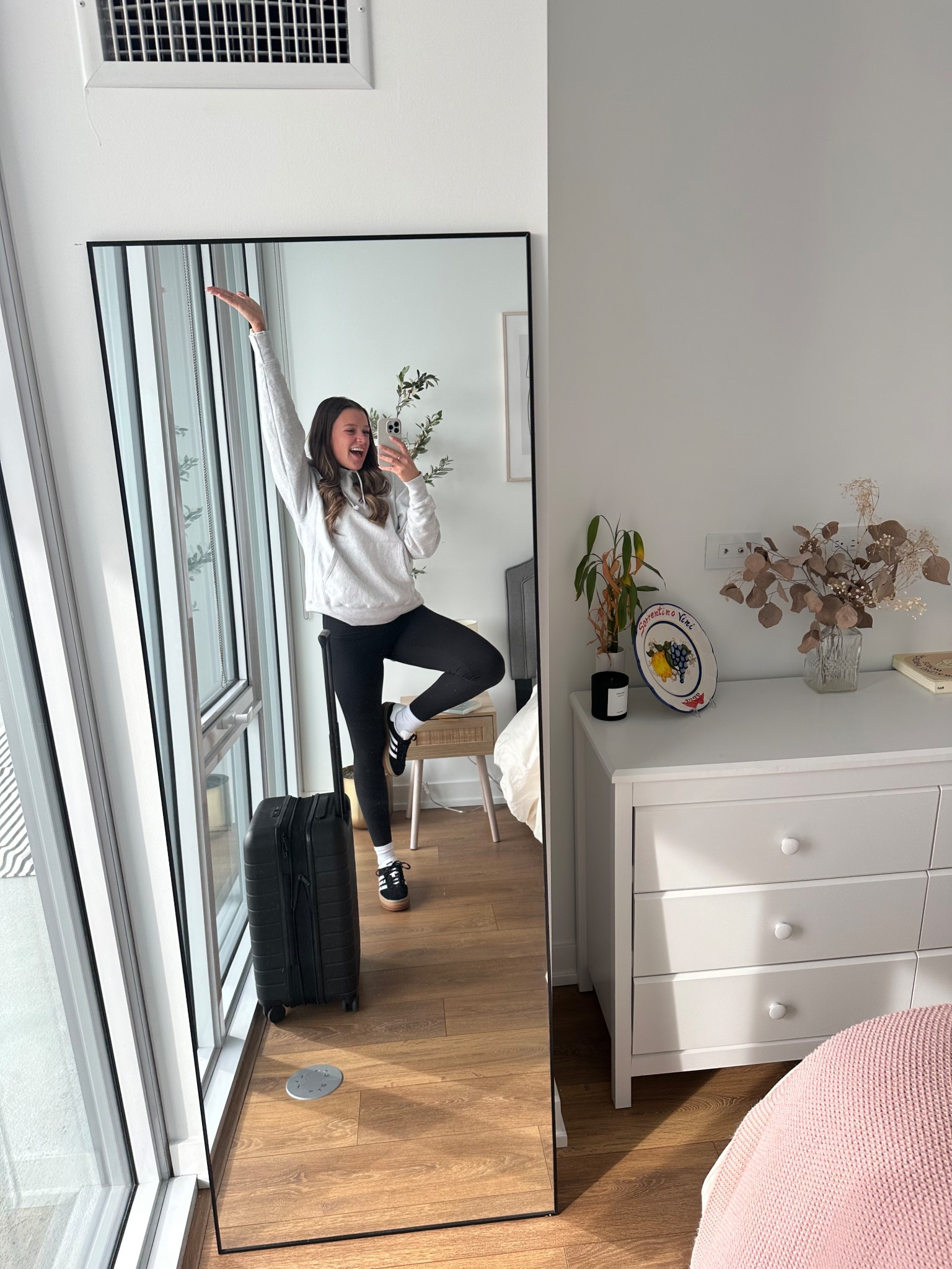 Airport outfit ✔️

#LTKActive #LTKShoeCrush #LTKTravel