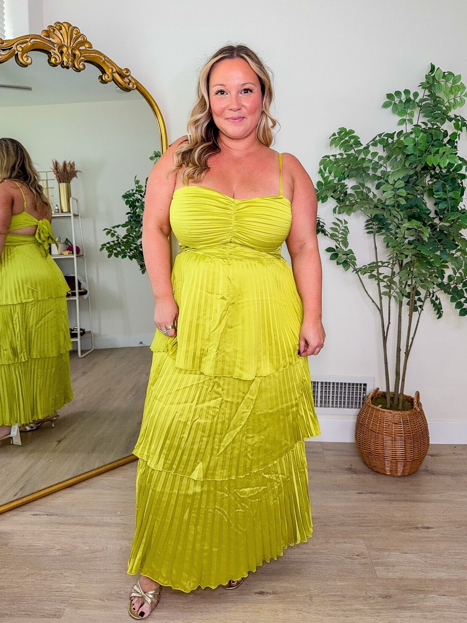 Abercrombie code is AFTK for stackable 25% off
through 9/29!
Dress size LARGE PETITE
I did go braless in this. There is boning in the midsection 

Petite style, midsize style, fall outfit, Abercrombie, wedding guest dress, fall dress, Amazon finds, Amazon fashion, fall jacket, moto jacket, date night outfit, fall style, petite fashion

#LTKStyleTip #LTKFallSale #LTKMidsize