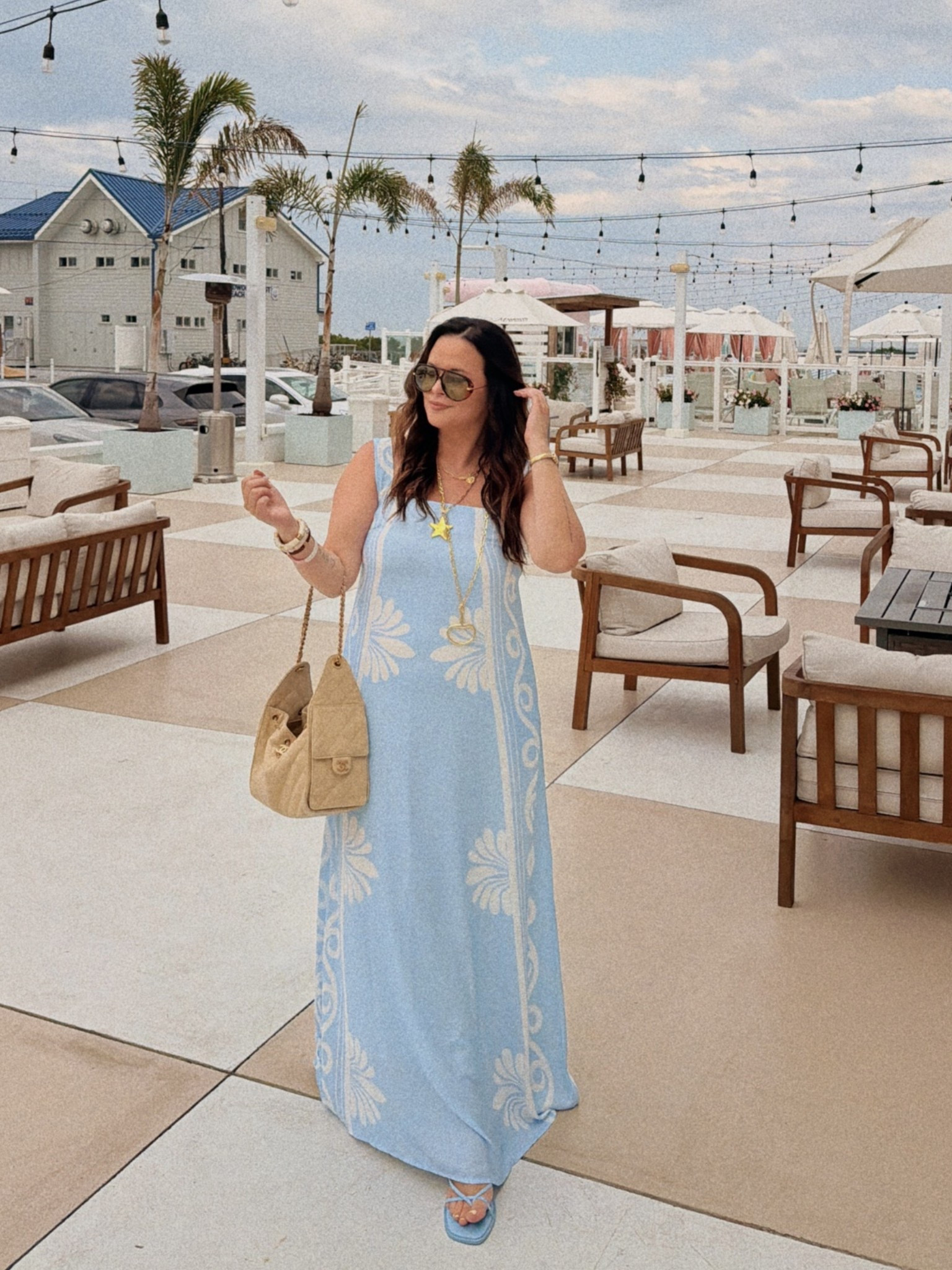 Code AMANDAROE

wearing an XL in the dress, runs small

#LTKootd #LTKmomlife #LTKMidsize