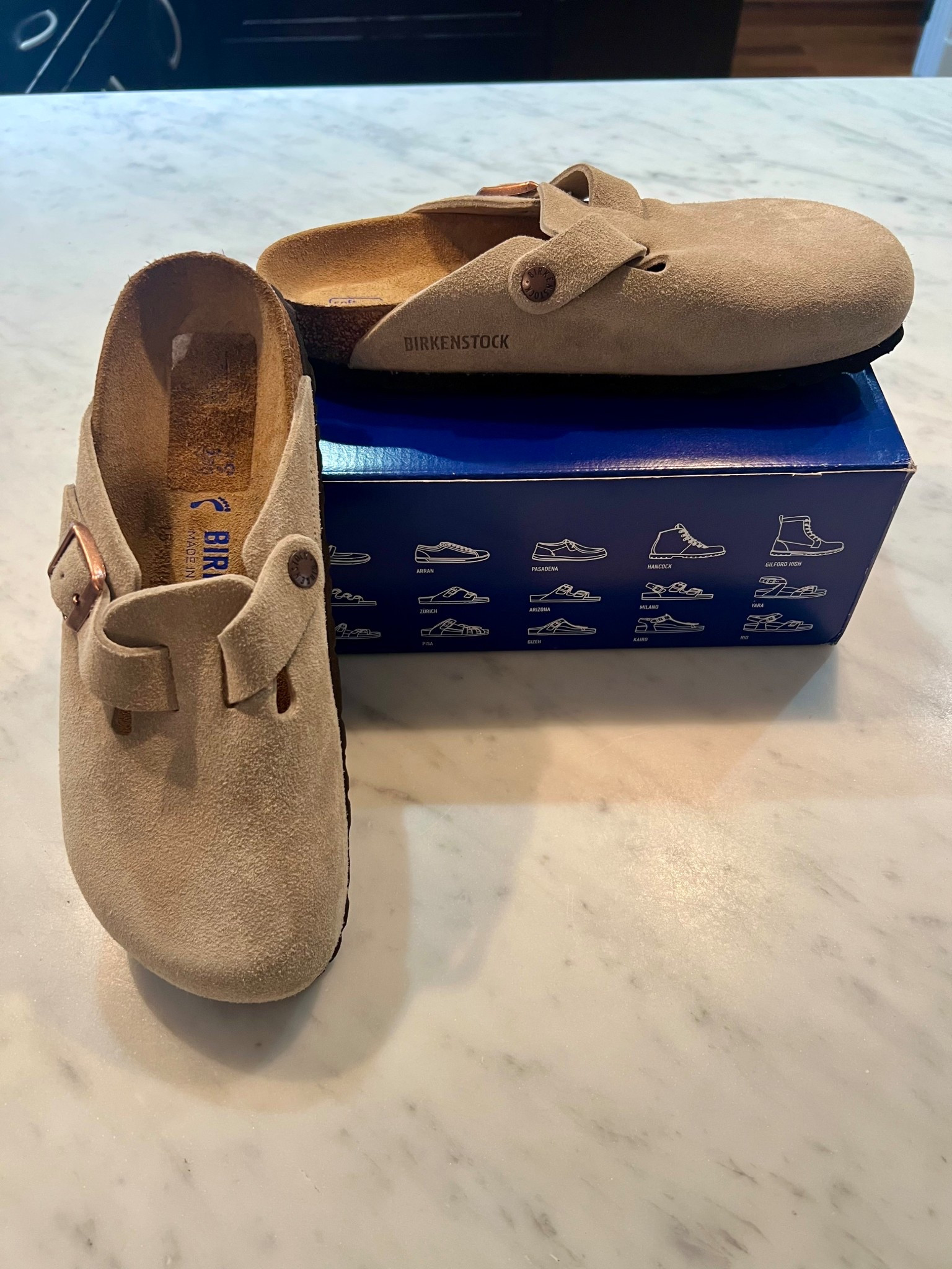 brown suede birkenstock clogs 

#LTKSeasonal #LTKgrwm #LTKootd