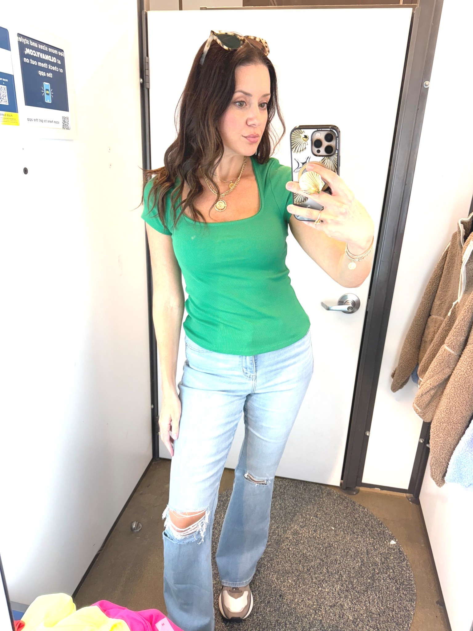 Cute green square neck tee for holidays 

#LTKFallSale