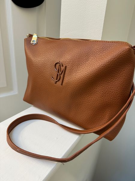 Steve Madden bag bought at T.J.Maxx 

Similar bags linkedd

#LTKitbag #LTKfindsunder100 #LTKstyletip