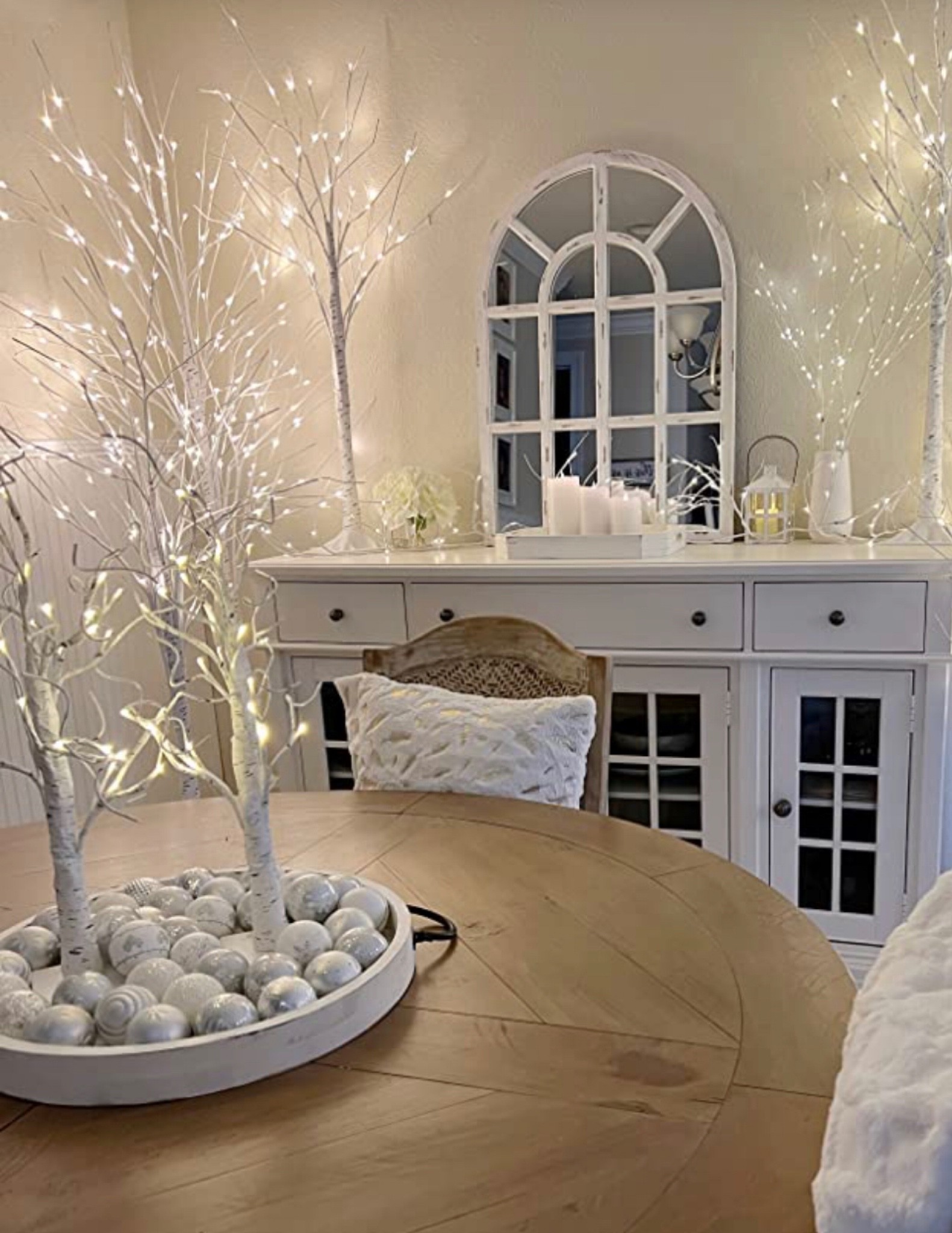 Christmas decor coming your way. 

#LTKhome #LTKfamily #LTKHoliday