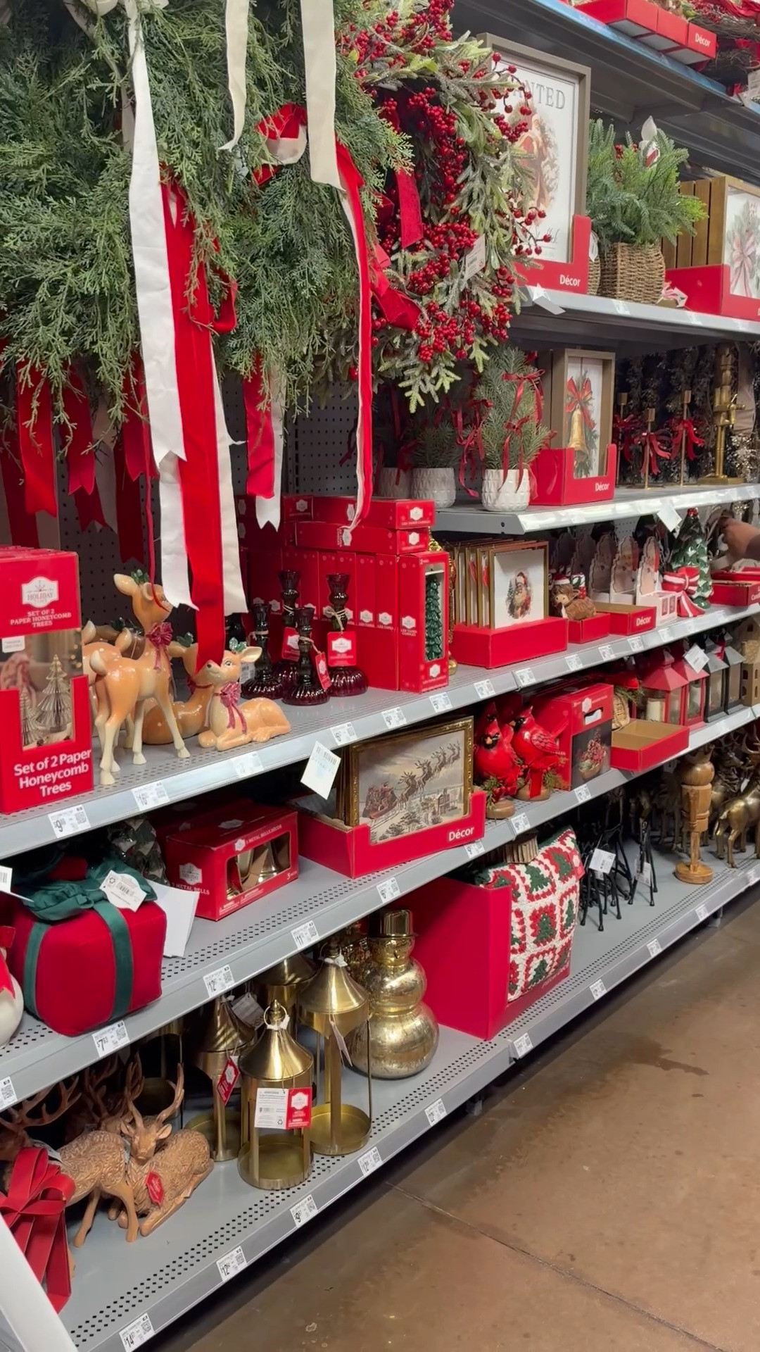 new christmas decor at walmart



christmas finds
walmart christmas
walmart home decor
walmart finds
gold christmas
my texas house 

 #LTKSeasonal #LTKHome