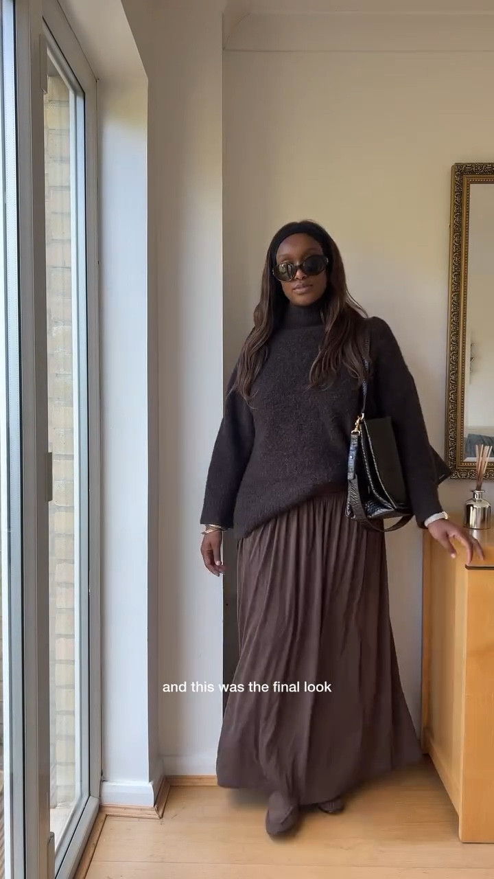 day 6/30 let’s talk safety outfits 🤎

my A/W safety fit is an oversized jumper and maxi skirt / dress and loafer and it’s even better when the tones of each piece match perfectly! 

What’s your safety outfit for the colder months? 

jumper @samsoesamsoe 
dress @ninety_percent 
loafers @porteandpaire @netaporter 
bag @victoriabeckham 
sunnies @celine @brandalleyuk 

includes PR / products from previous partnerships 

brown tones, oversized jumper, outfit formula , suede loafers , suede , styling suede , minimal outfit ideas , leather tote bag #modestoutfitideas #ukcontentcreator #maxiskirt #prefallstyle #stylingreel #dailyoutfitideas #falloutfitideas #browntones #suedeloafers #stylingbrown #outfitformula #samsoesamsoe #brandalley 

What’s your safety outfit for the colder months?