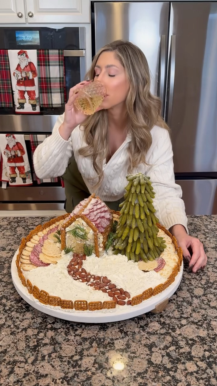 Holiday Hosting | Etu Home Serving Tray Board✨🎄

holiday hosting, holiday hosting ideas, gift guide for hostess, hostess gift guide, hostess, holiday host, holiday hostess, circle serving tray, charcuterie board, Samantha Bauchmann

#LTKHoliday #LTKHome #LTKFindsUnder100