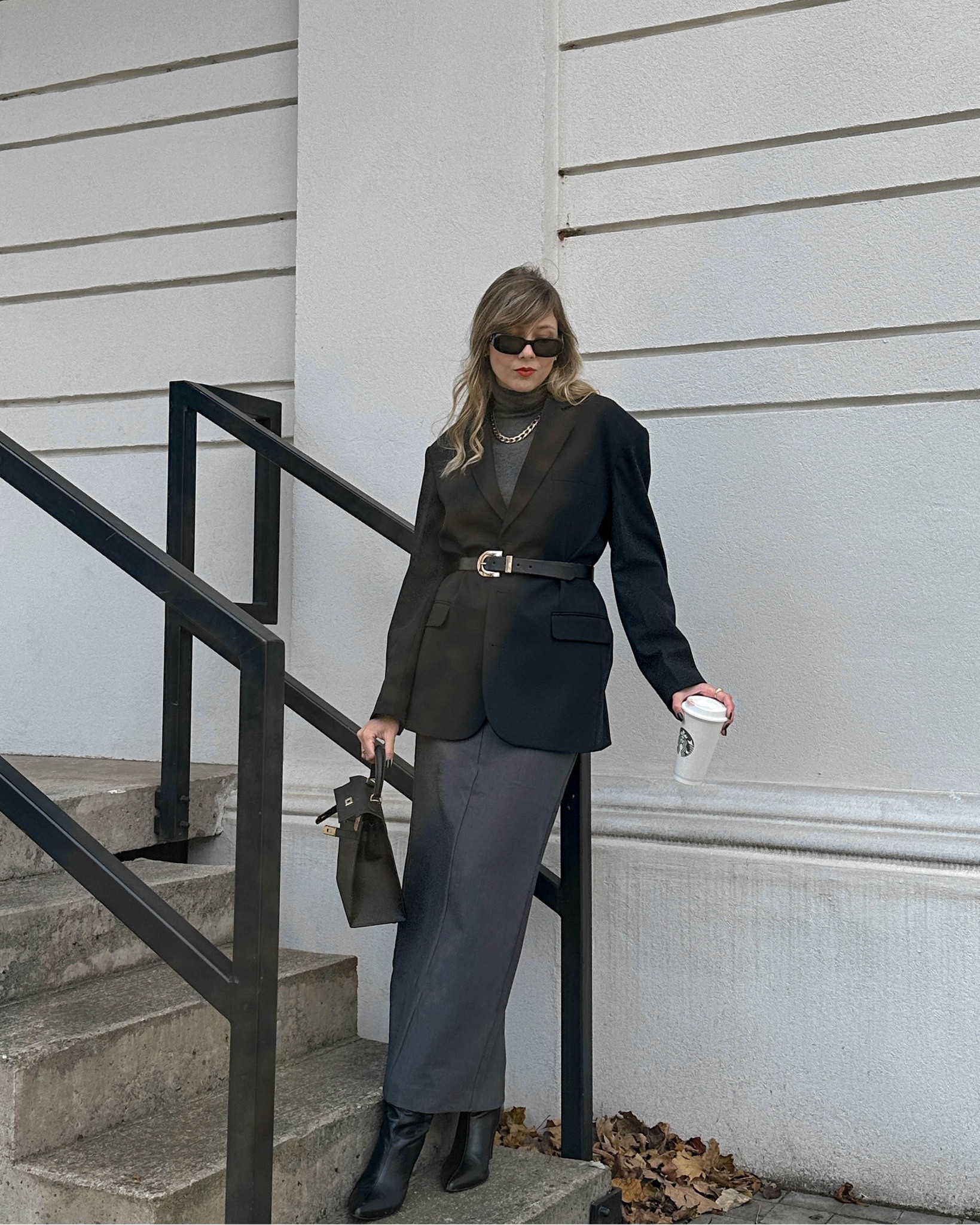 Ootd 🖤

Grey outfit ideas, winter layers, grey maxi skirt, tailored maxi skirt, minimal capsule wardrobe, affordable fashion, office style, workwear, oversized black blazer

#LTKeurope #LTKworkwear #LTKstyletip
