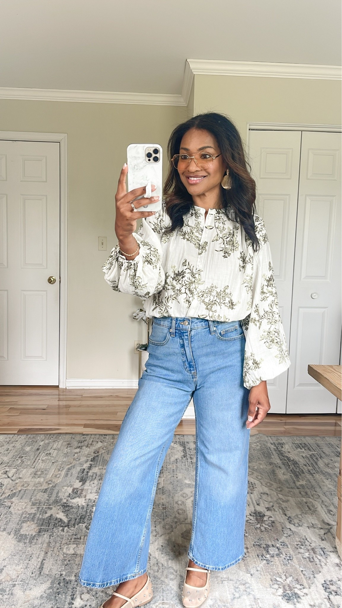Wearing a small in top and size 4 in jeans

#LTKgrwm #LTKootd #LTKOver40
