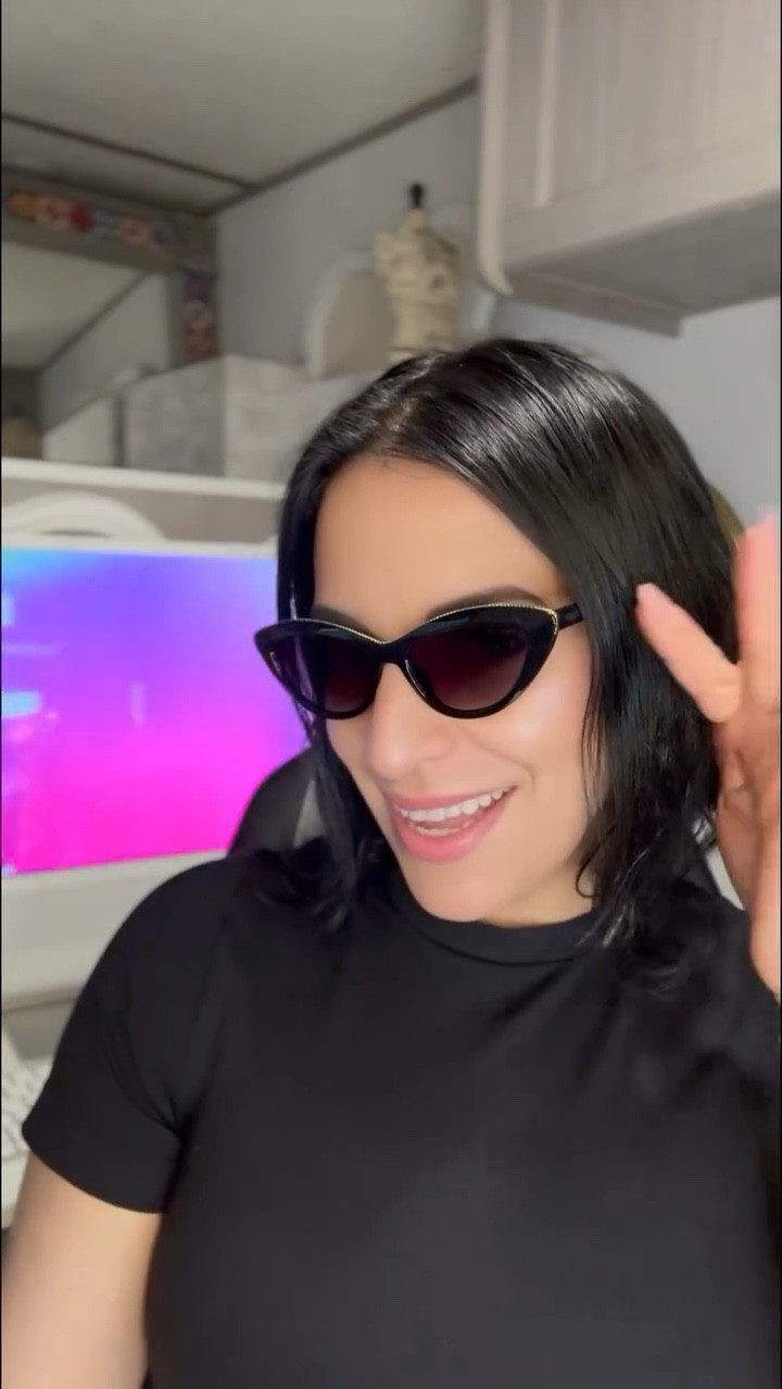 @velvet_eyewear 
#ad i am obsessed with these, go check out my friends over at velvet.