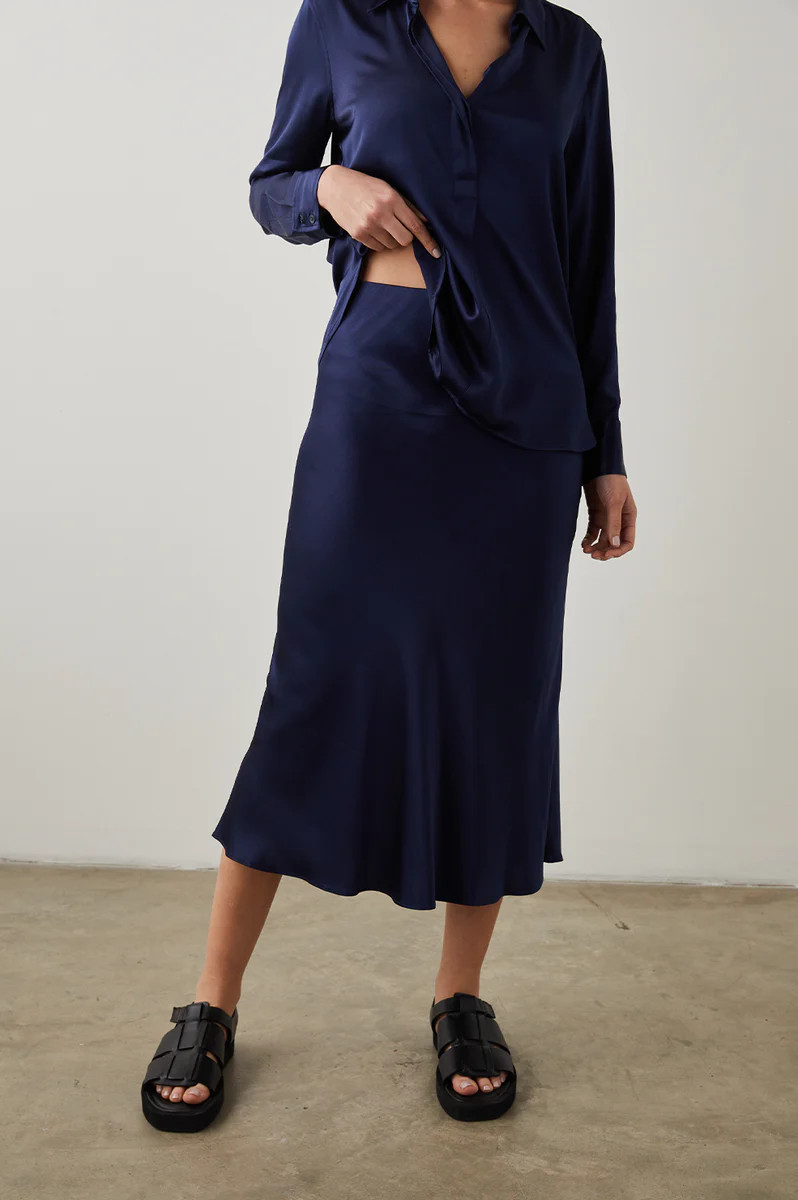 ANYA SKIRT - NAVY | Rails
