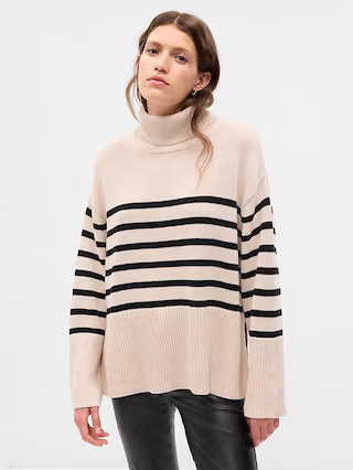 24/7 Split-Hem Turtleneck Sweater | Gap (US)