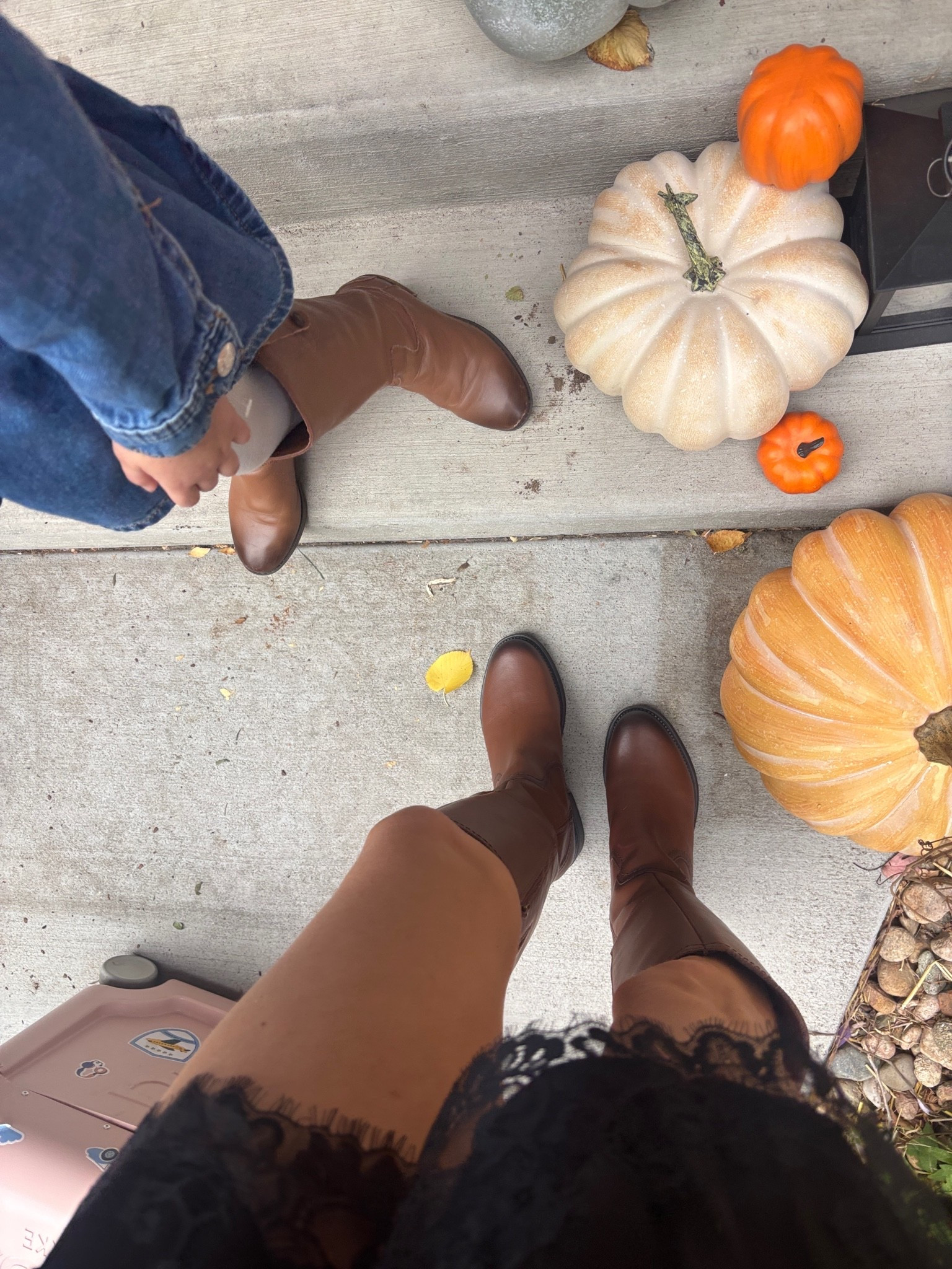 The best porch faux pumpkins

#LTKSeasonal #LTKHome #LTKmomlife
