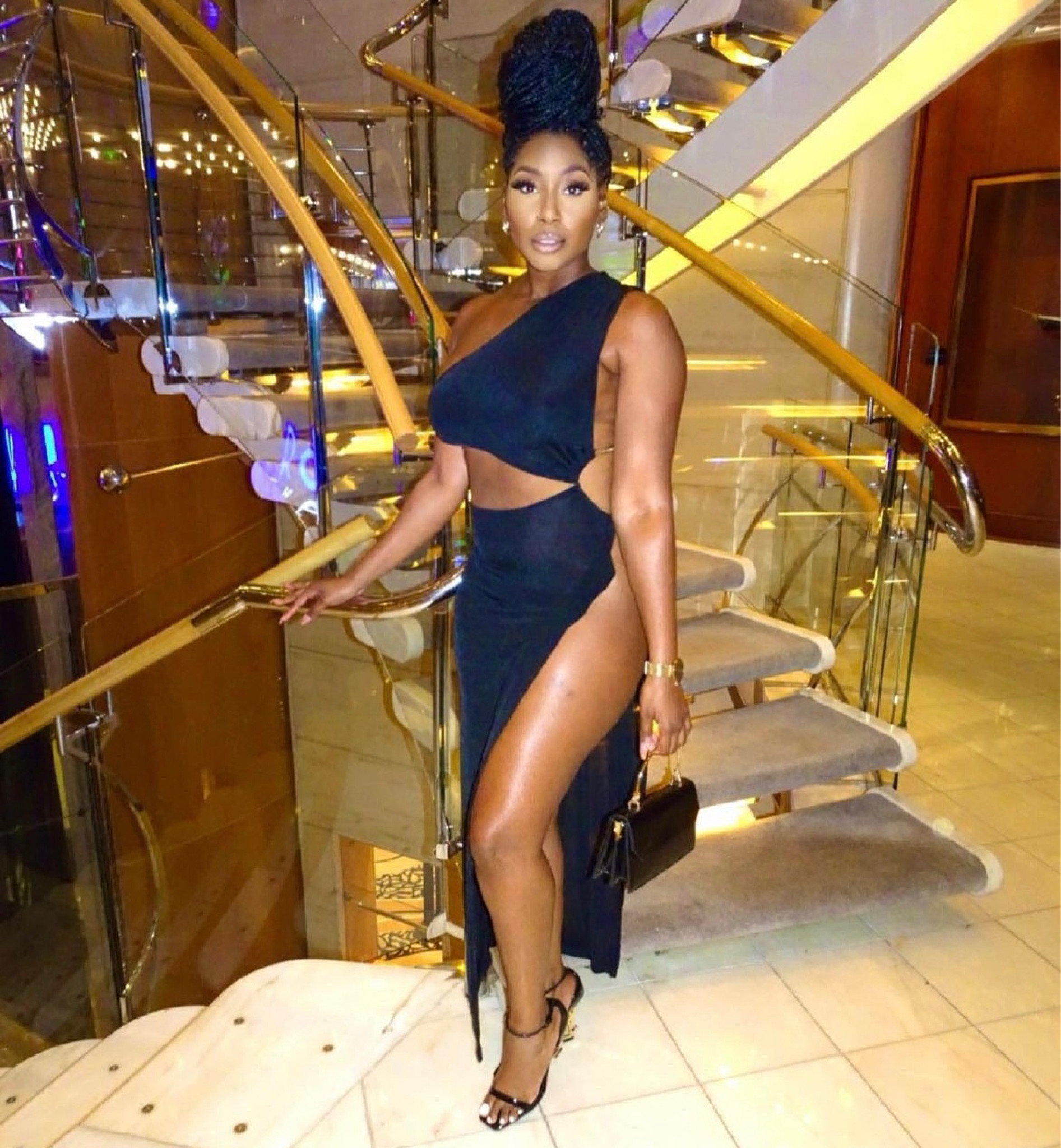 All black thigh high dress ! Perfect for a vacation dinner !

#LTKtravel #LTKstyletip #LTKcurves