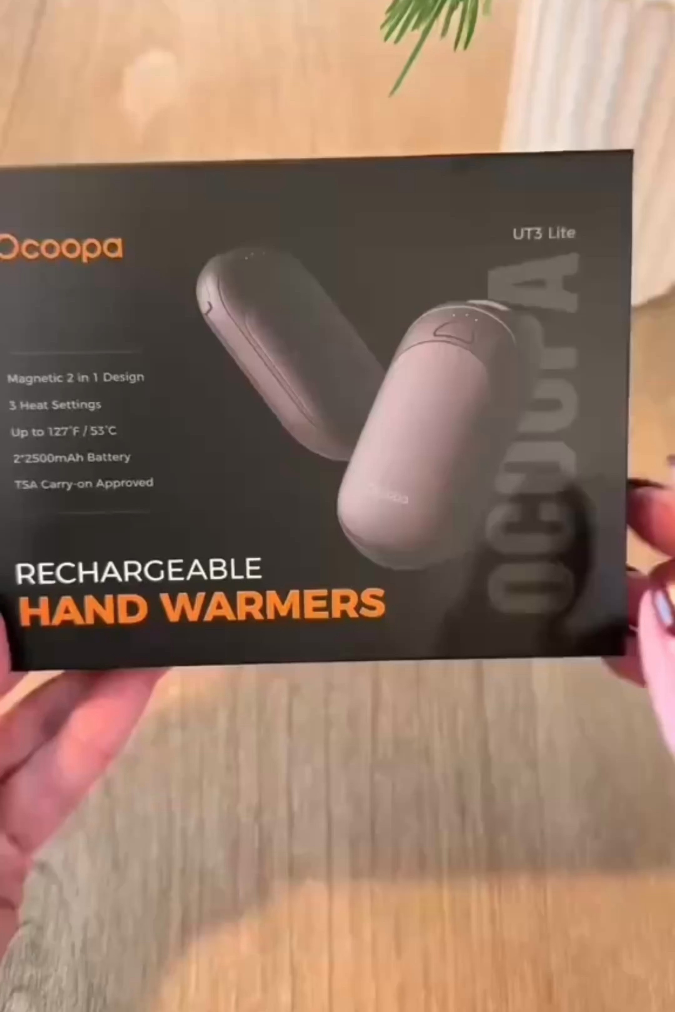 Cold hands? Not anymore! ❄️ These Ocoopa rechargeable hand warmers are a winter must-have! 🔥 They heat up fast, last for hours, and fit perfectly in your pockets. Whether you’re out at a game, running errands, or just staying cozy at home, these are a game-changer. Bonus – they come in cute colors! ✨



#WinterEssentials #StayWarm #ColdWeatherMustHaves #HandWarmers #CozyVibes #OnTheGo #LTKWinter #LTKFinds #LTKDeals