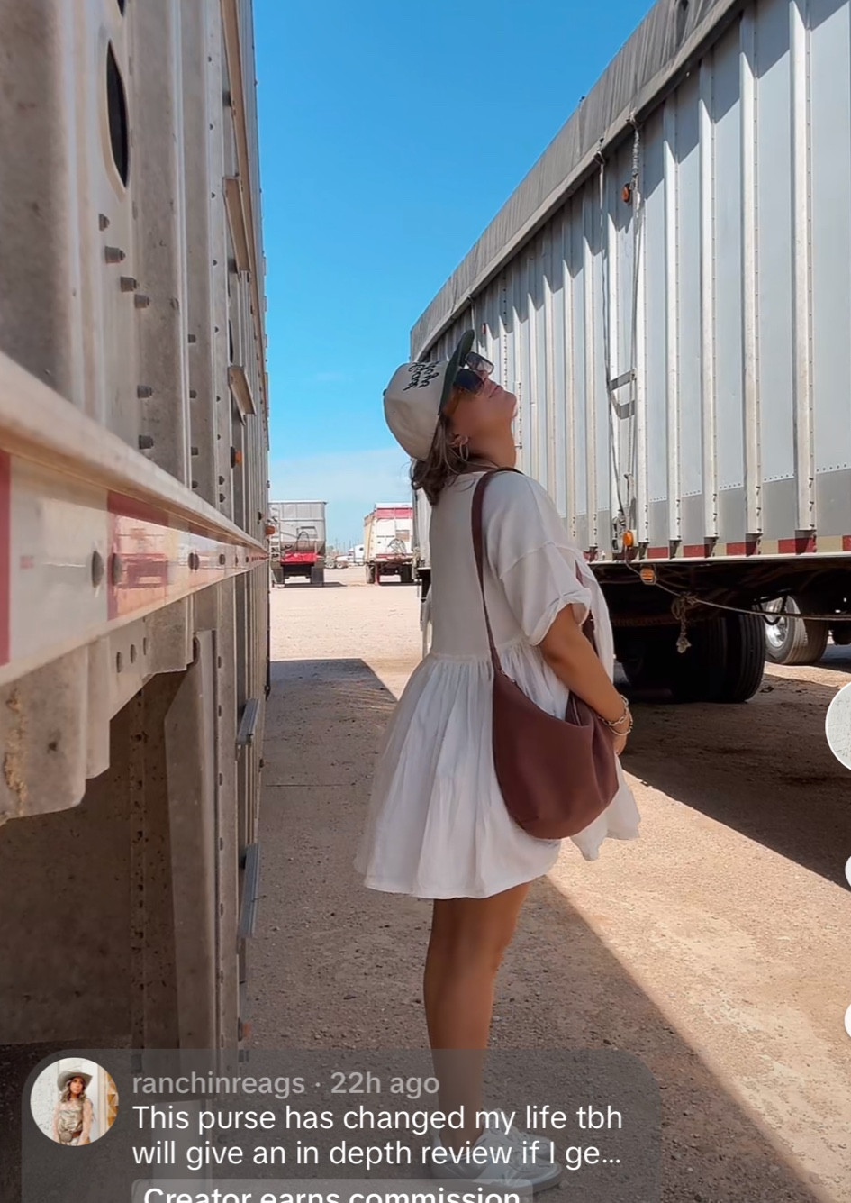 Fall | samba dupe | free people | trucker hat style 

#LTKBump #LTKShoeCrush #LTKBaby