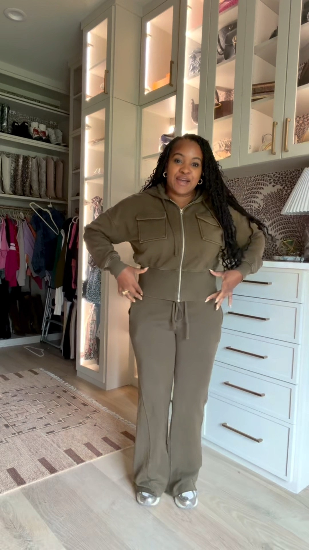 $22 flare cargo sweatpants and zip hoodie for fall from Walmart 👏🏾

#LTKSeasonal #LTKgrwm #LTKootd