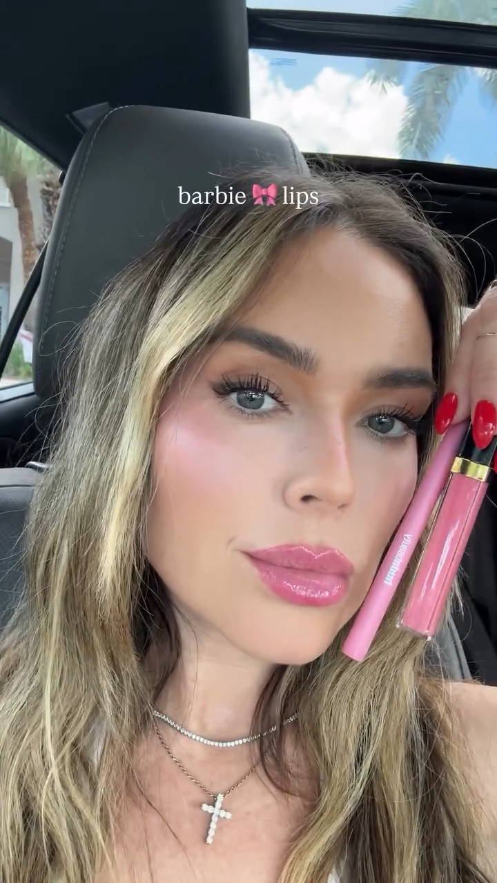 Huda - baby pink
Gloss - Chanel linked exact color 

Since @hudabeauty redid the lip stains, I was able to use my favorite shade from the line without it drying out halfway through. I keep this Chanel gloss in my car so the girls don’t steal it 😭