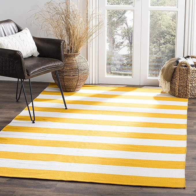 SAFAVIEH Area Rug 8x10 - Montauk Collection - Large - Yellow & Ivory, Handmade Flat Weave Cotton,... | Amazon (US)