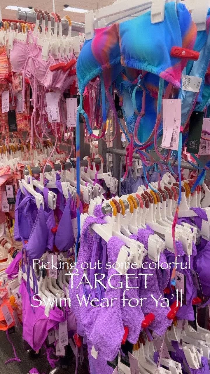 Continuing my spring break prep for you all with some color today! Everything linked on my @shopltk posting in stories tonight 😉


#LTKunder50 #LTKswim #LTKSeasonal