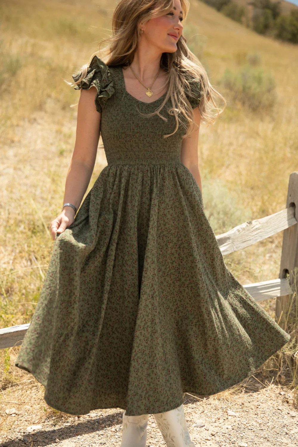 Hattie Dress in Woodland Floral | Ivy City Co