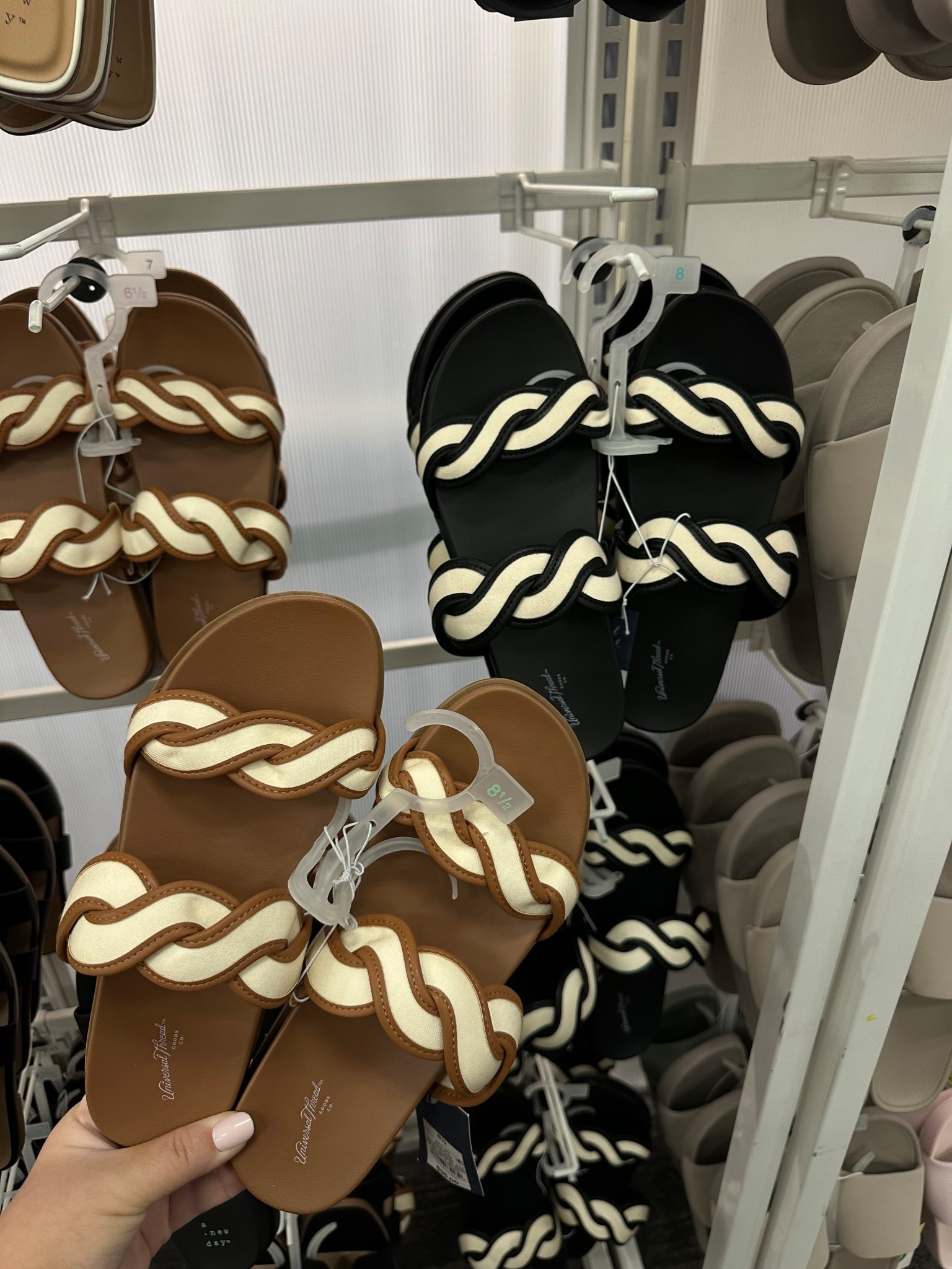 new spring sandals at target 🎯✨

spring shoes
affordable fashion
spring style
target style