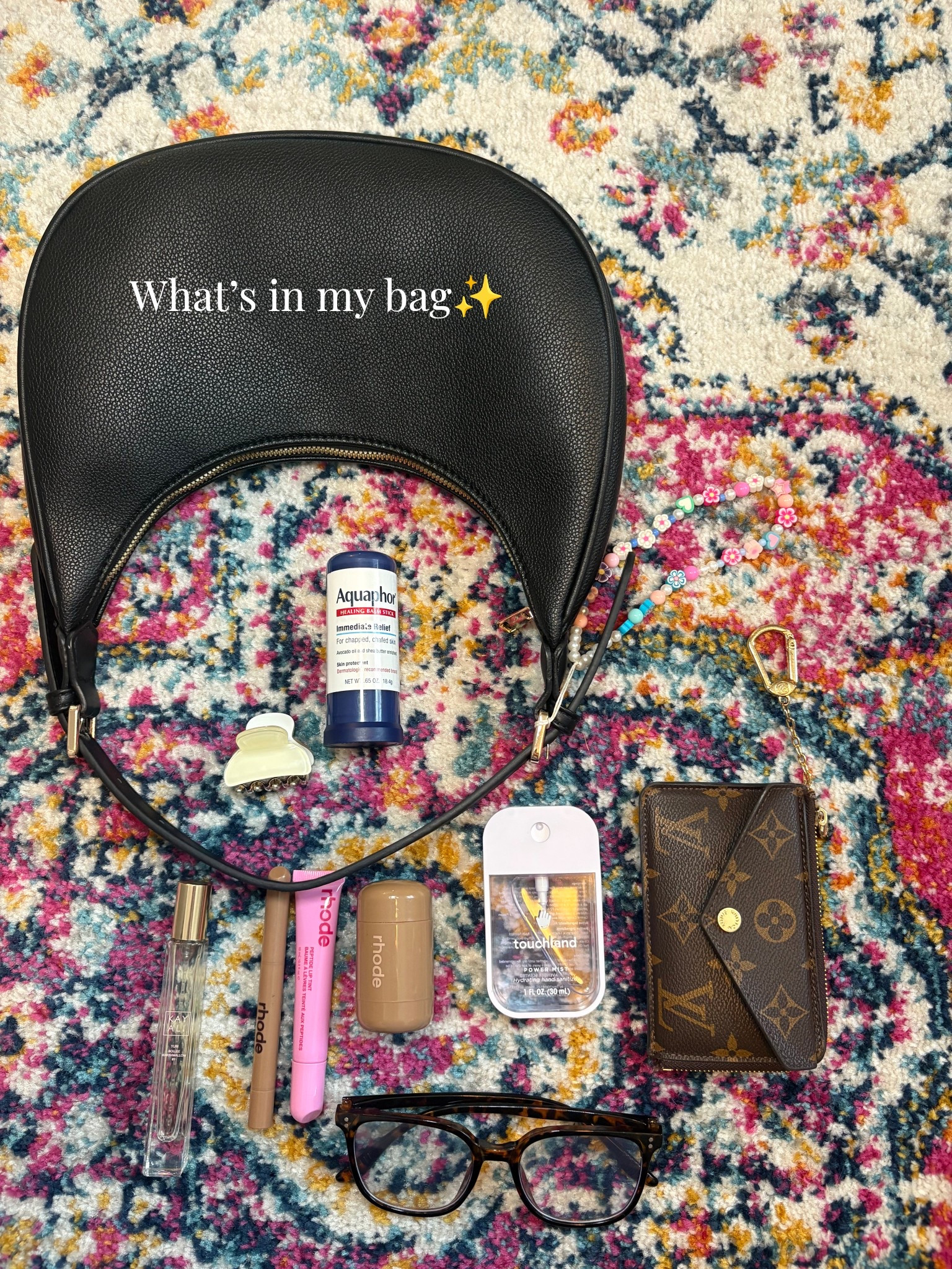 What’s in my bag 👜😍👄

#LTKdayinmylife #LTKBeauty