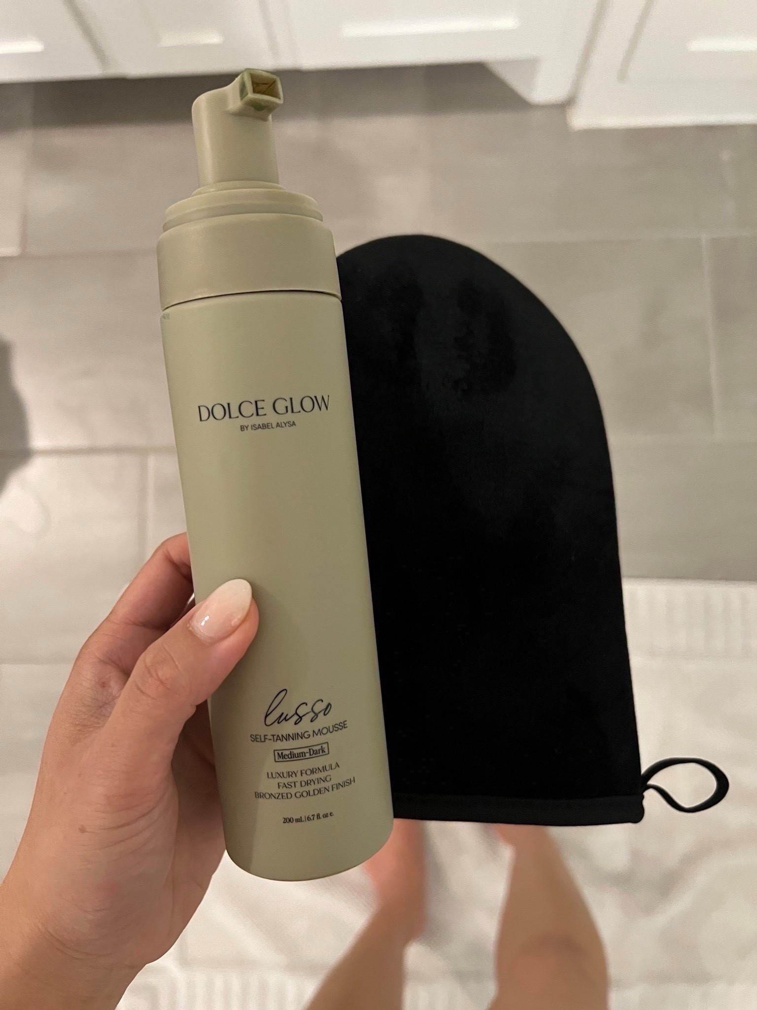 Love this self tanning mousse! Applies so easily, looks pretty, and a has a smooth finish 

#LTKBeauty