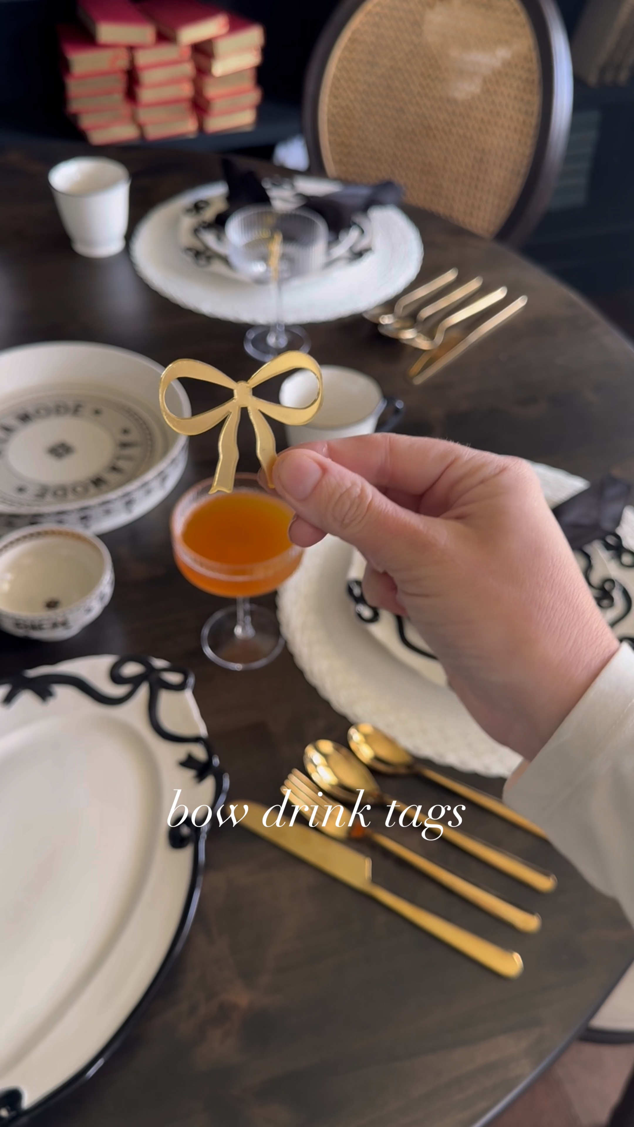 Shop these bow table setting ideas for your holiday or Christmas tablescape. #christmastable #tablesetting #dinnerware #setthetabke

#LTKHome #LTKHoliday #LTKSeasonal