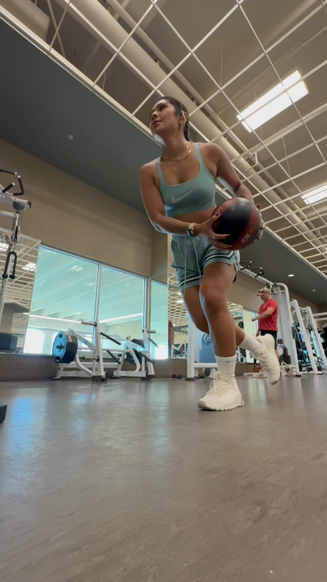 Got so many questions about this fit in person that I had to share!!