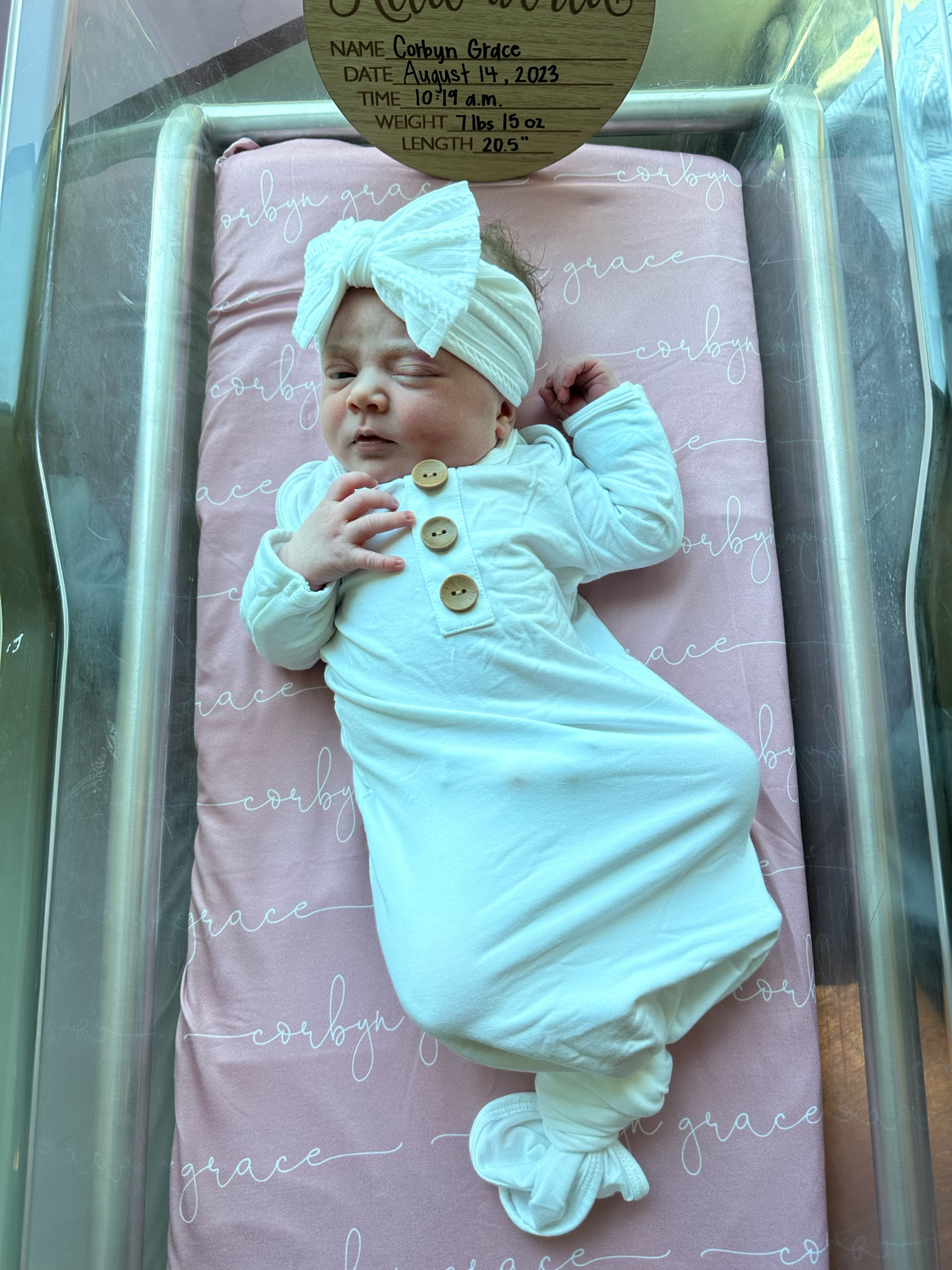 Newborn announcement💓

Newborn, baby, announcement, hospital, Caden Lane, knot gown, white, bow

#LTKfamily #LTKkids #LTKbaby