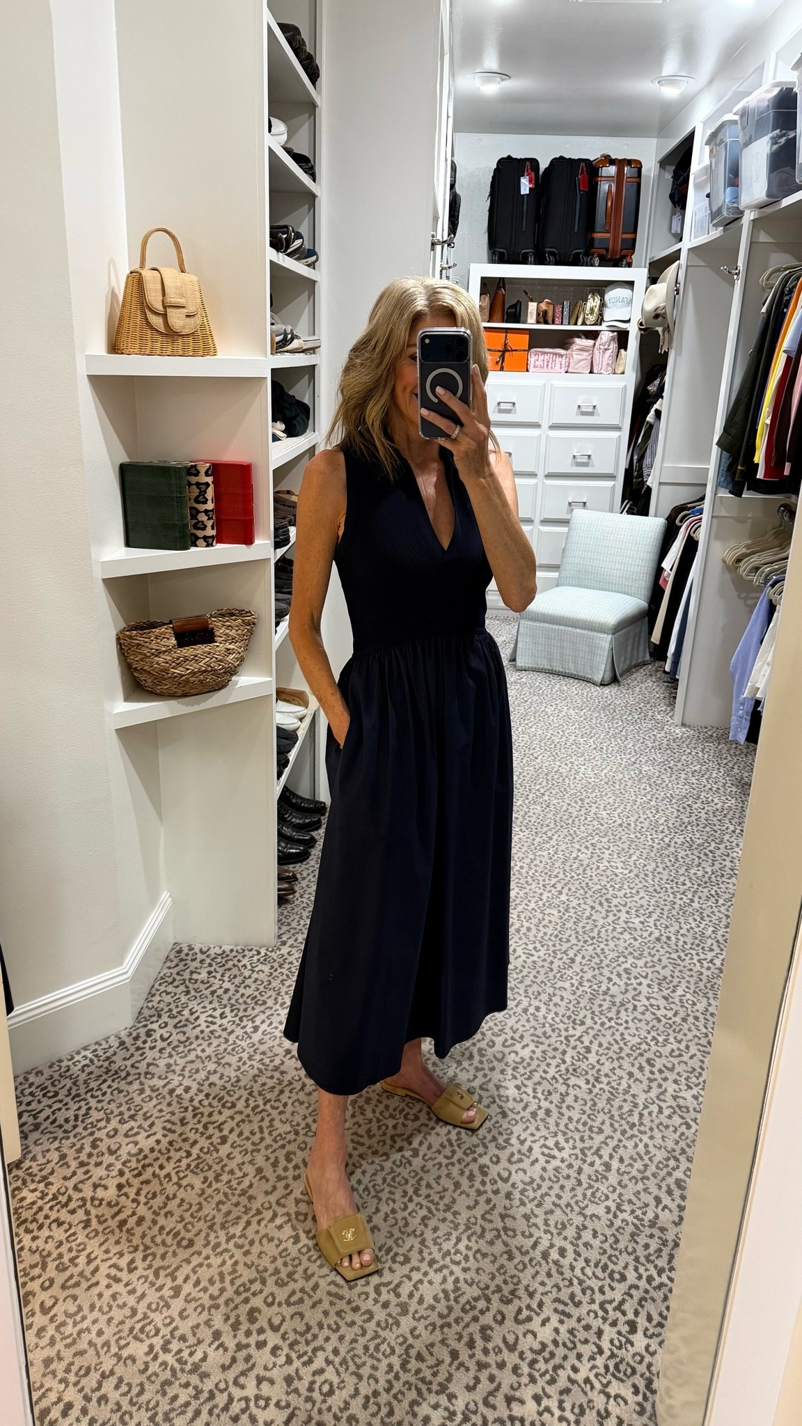 Gorgeous navy mixed media dress for early fall! Size S

#LTKootd #LTKSeasonal #LTKOver40