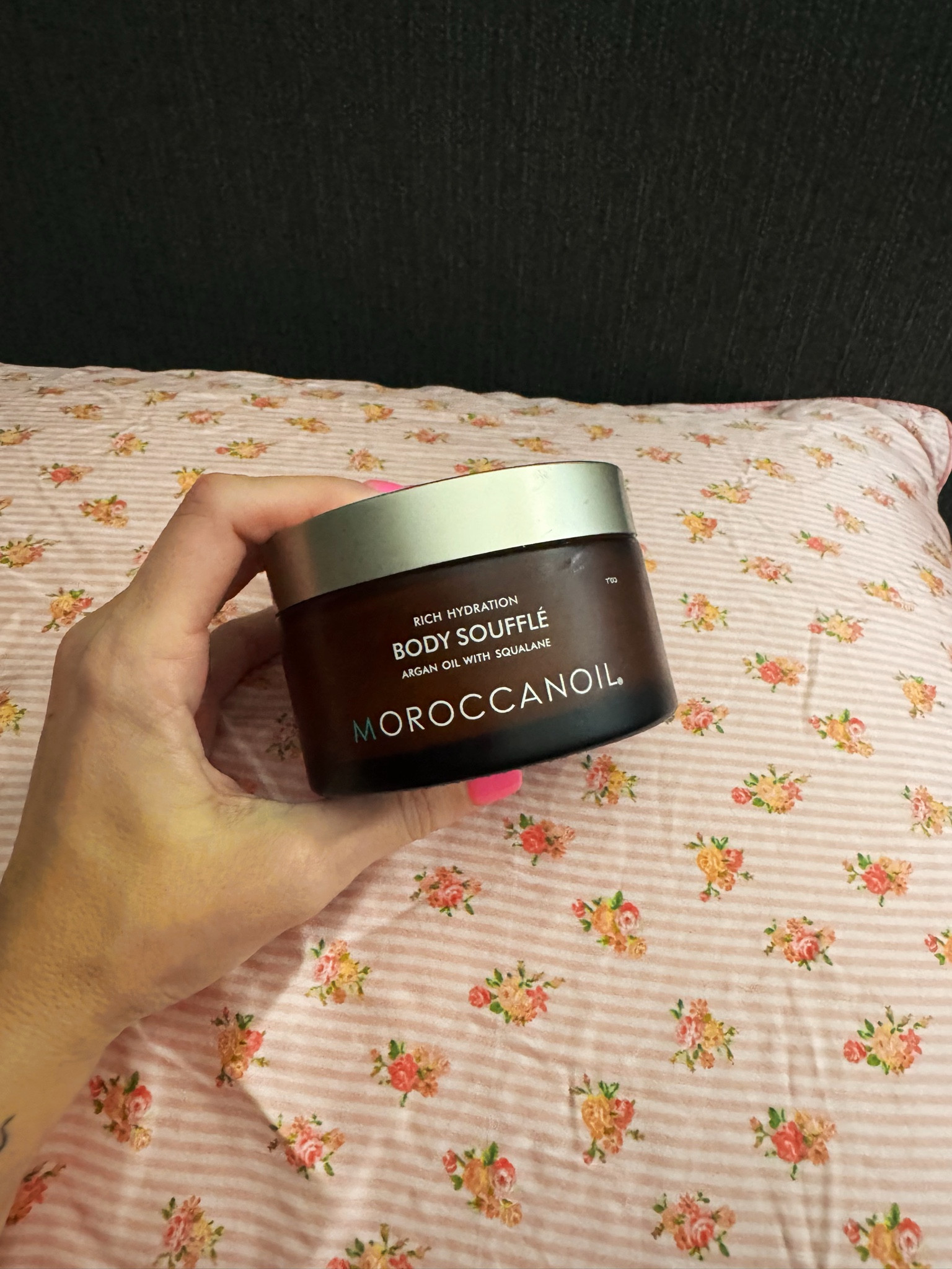 Loving this body cream for insane dry skin right now! #morrocanoil 

#LTKFindsUnder100 #LTKBeauty #LTKSeasonal