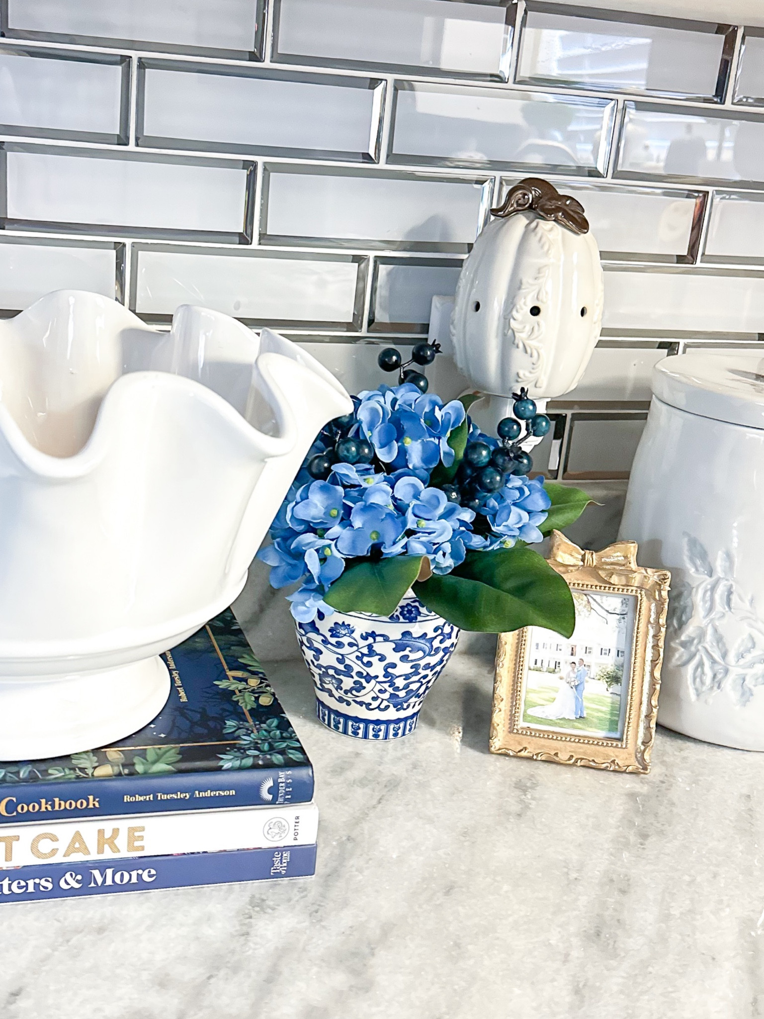 Grandmillennial chinoiserie Fall floral arrangement 
Kitchen decor
Home decor


#LTKSeasonal #LTKHoliday #LTKHome