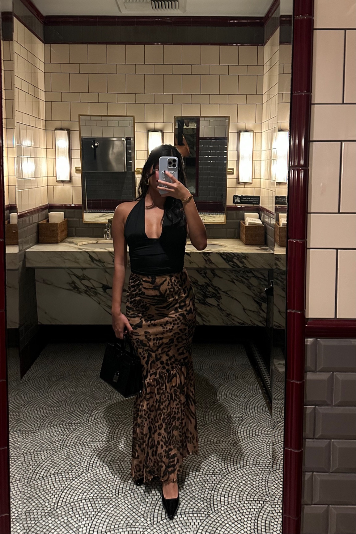 Night out outfit🖤

#LTKFindsUnder50 #LTKParties #LTKStyleTip